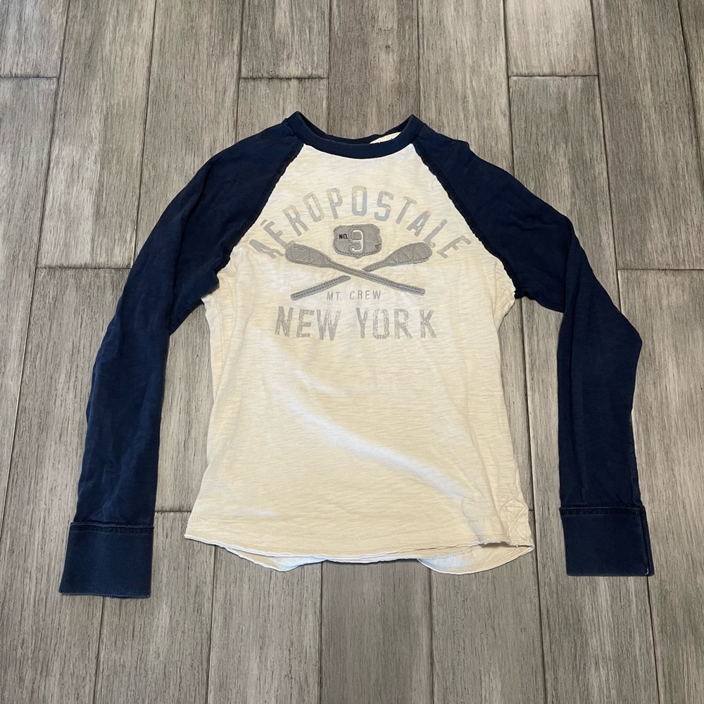 Aeropostale Cream and Navy Tee with Paddles